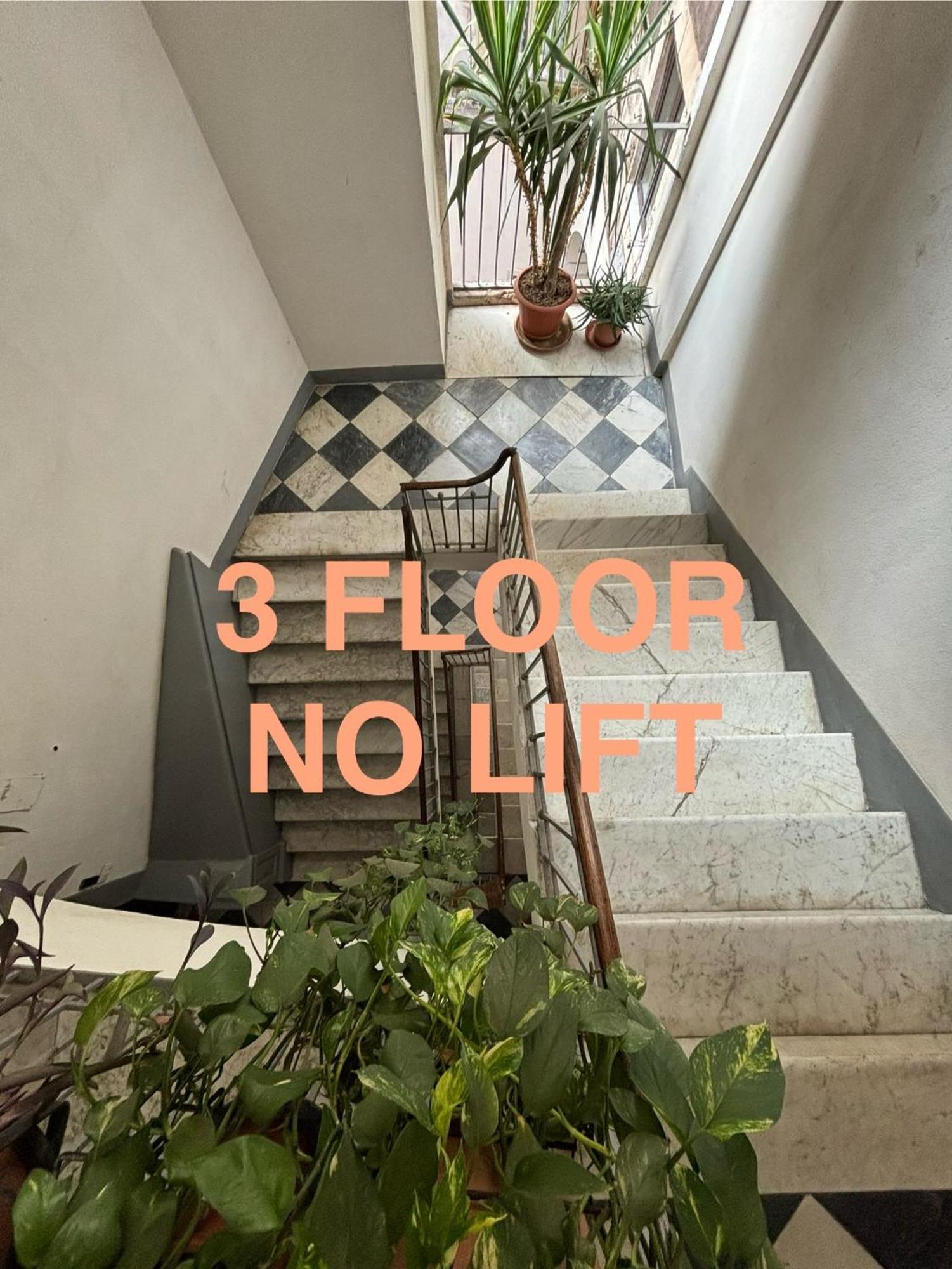 Homestay Rooftop 卡塔尼亚 外观 照片